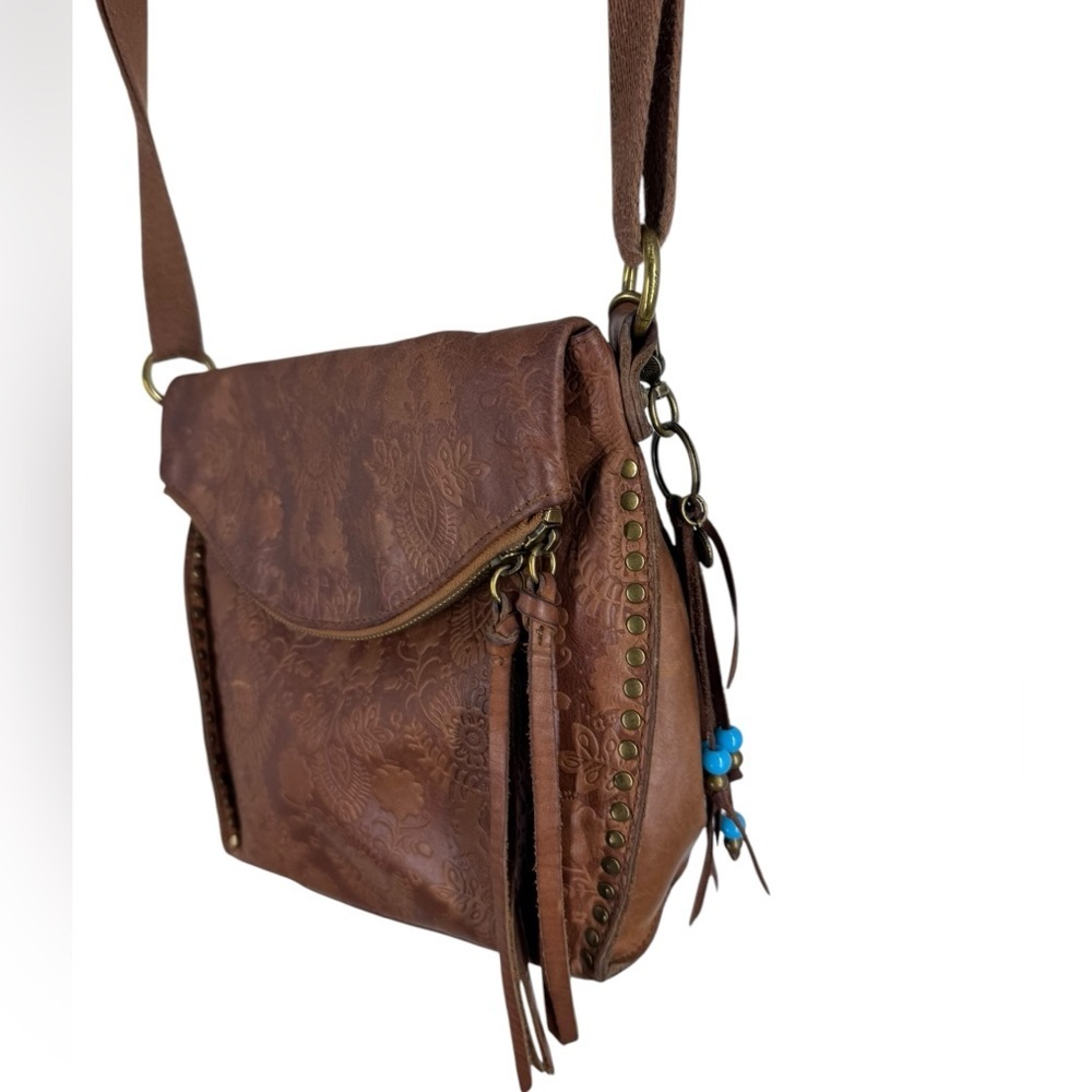 The Sak Silverlake Crossbody Bag Leather Adj Strap Zipper Pockets Tobacco